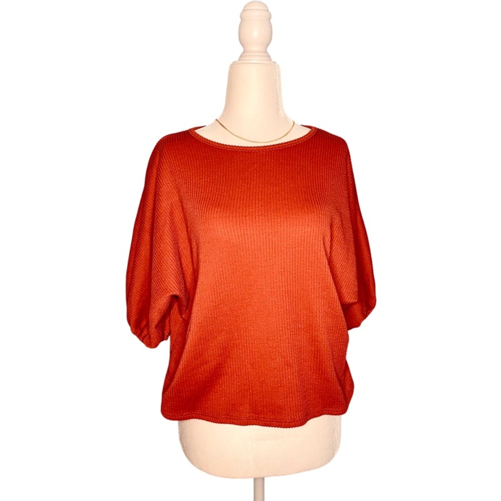 SIMPLE EVERYDAY SWEATER ~ QUARTER SLEEVE ~ SIZE S